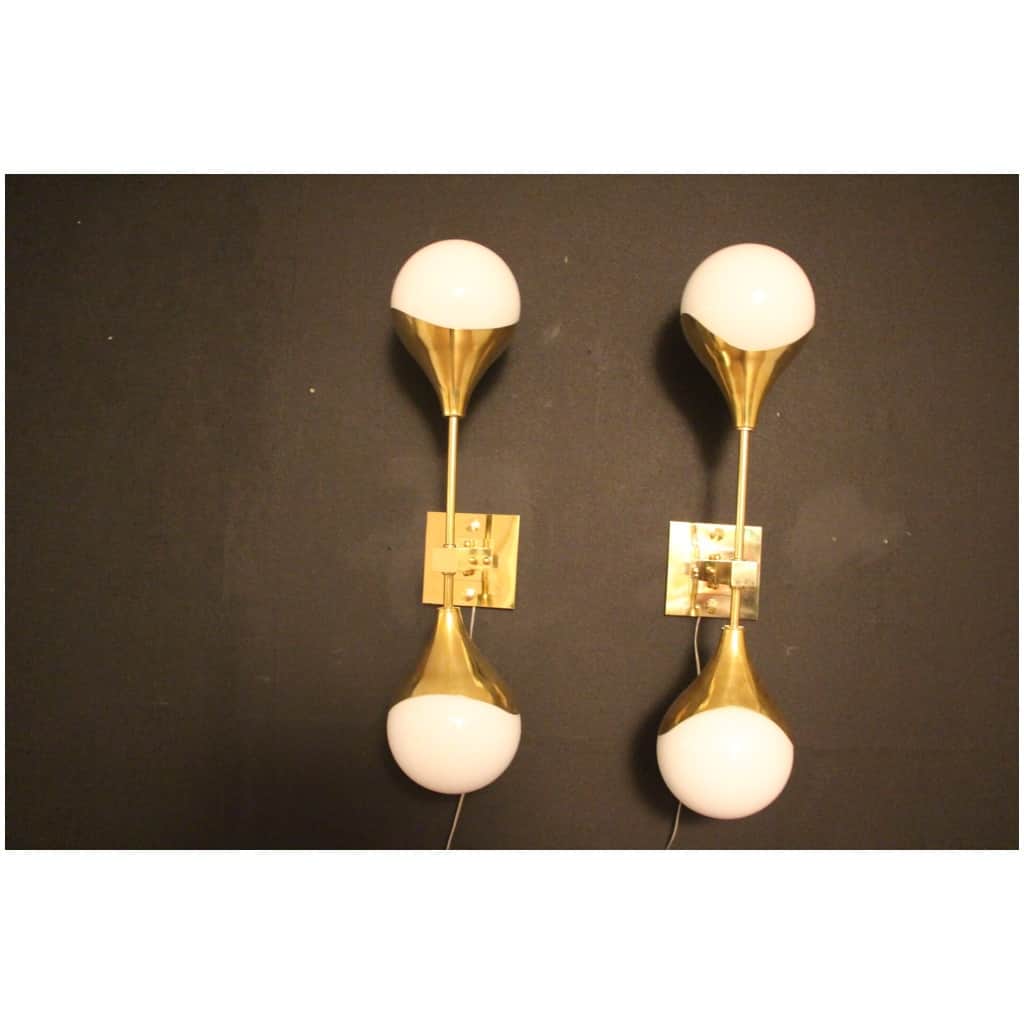 Pair of White Murano Glass and Brass Wall Sconces, Style Stilnovo 6