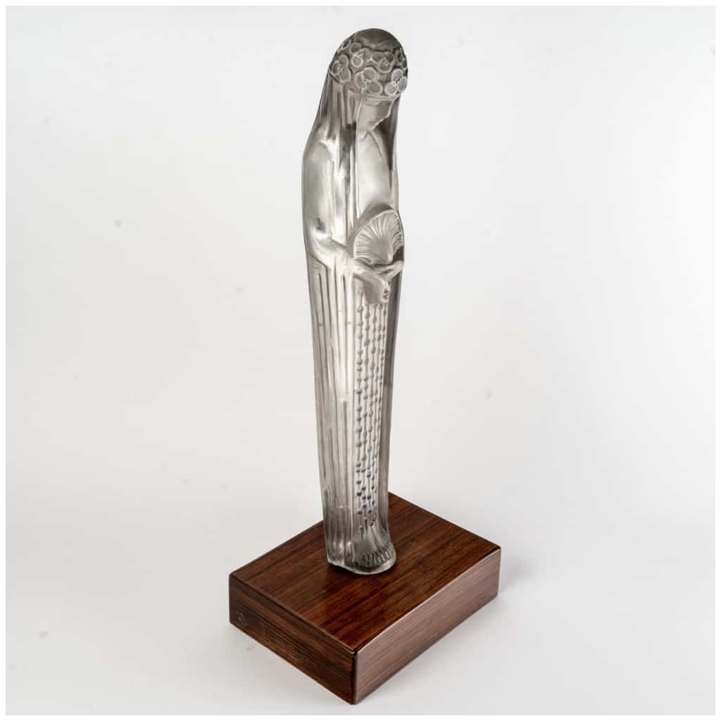 1924 René Lalique – Statue Source De La Fontaine Galatée Verre Base En Bois 4