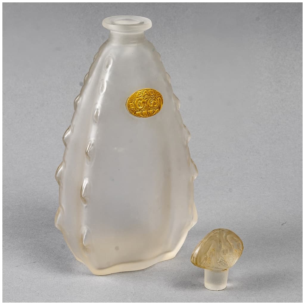 1912 René Lalique – 3 White Glass Oregano Bottles For Coty 9