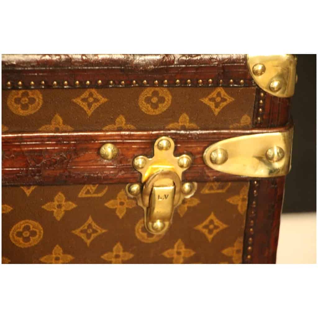 1920's Louis Vuitton Steamer Trunk In Stenciled Monogram - Red Rose Paris