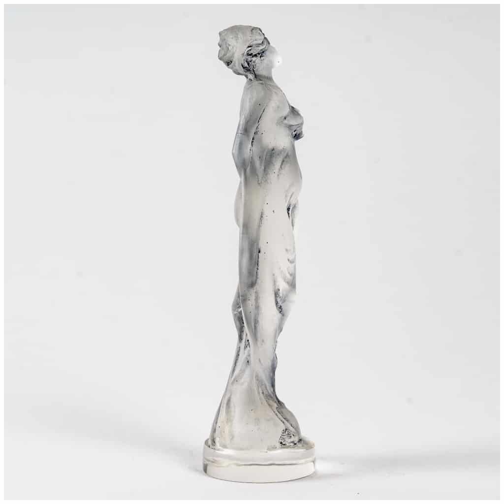 1912 René Lalique – Statuette Moyenne Voilée Verre Blanc Patiné Bleu 5