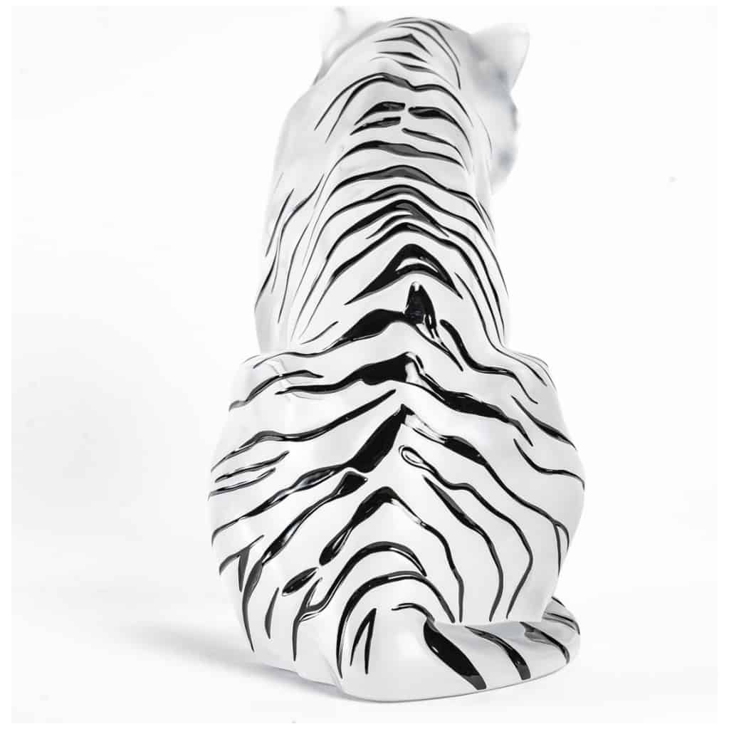 Lalique France – Sculpture Tigre Cristal Blanc Emaillé Noir – Neuf En Coffret Avec Certificat 7