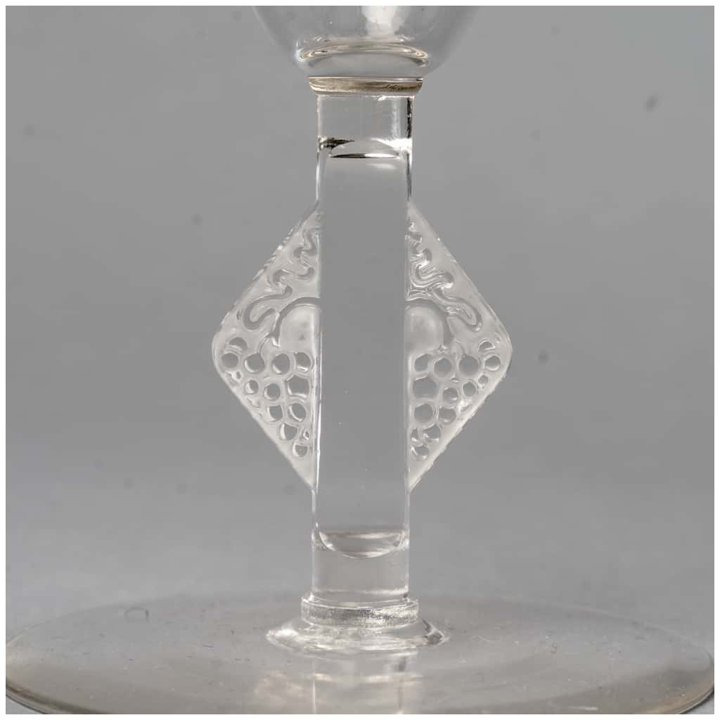 1924 René Lalique – Glass Service Savergne White Glass – 34 pieces 6