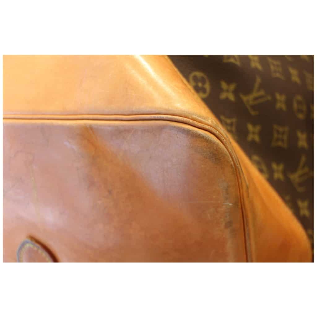 Large Louis Vuitton travel duffel bag 11