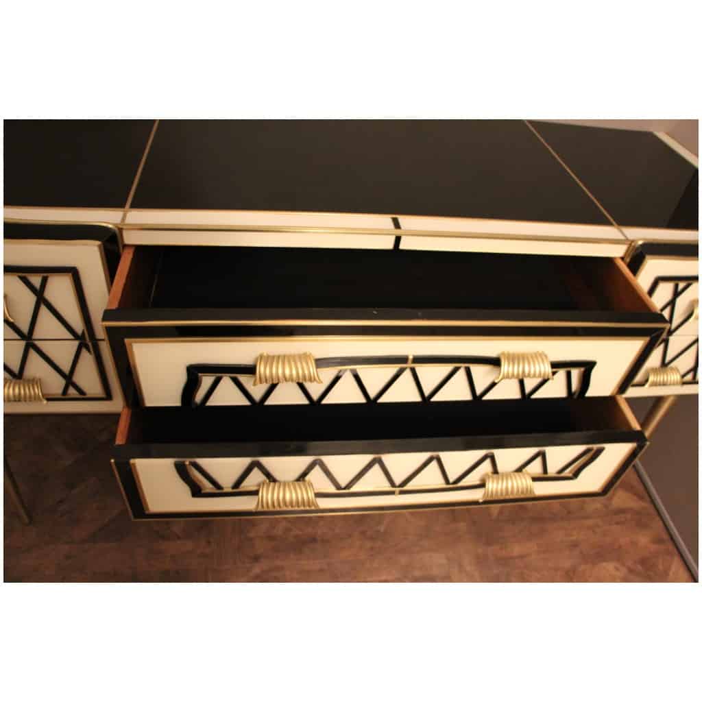 White and black Murano glass sideboard 11