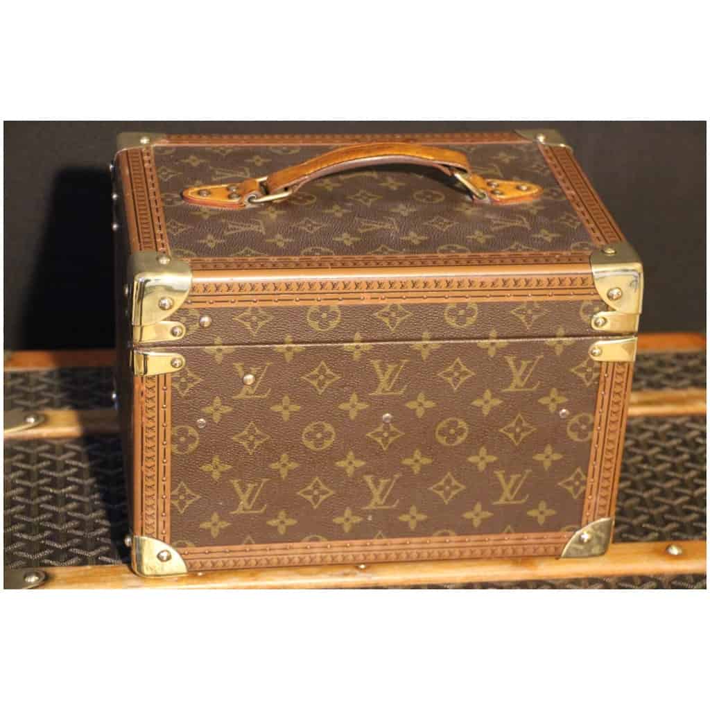 Small vanity case Louis Vuitton 11