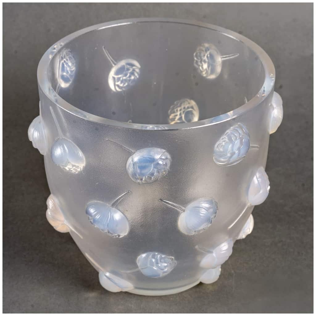 1937 René Lalique – Vase Pivoines Verre Opalescent 5