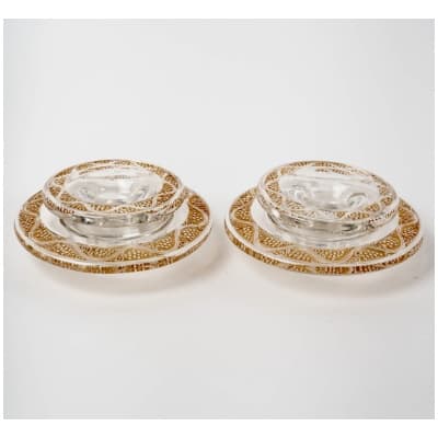 1934 René Lalique – Paire De Bougeoirs Ricquewihr Verre Blanc Patiné Sépia