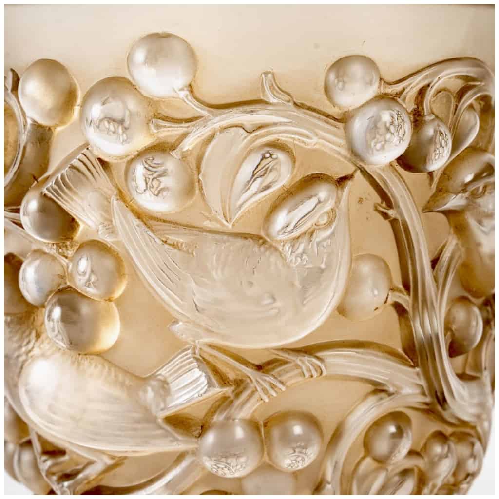 1927 René Lalique – Vase Avallon Verre Blanc Patiné Sépia 7