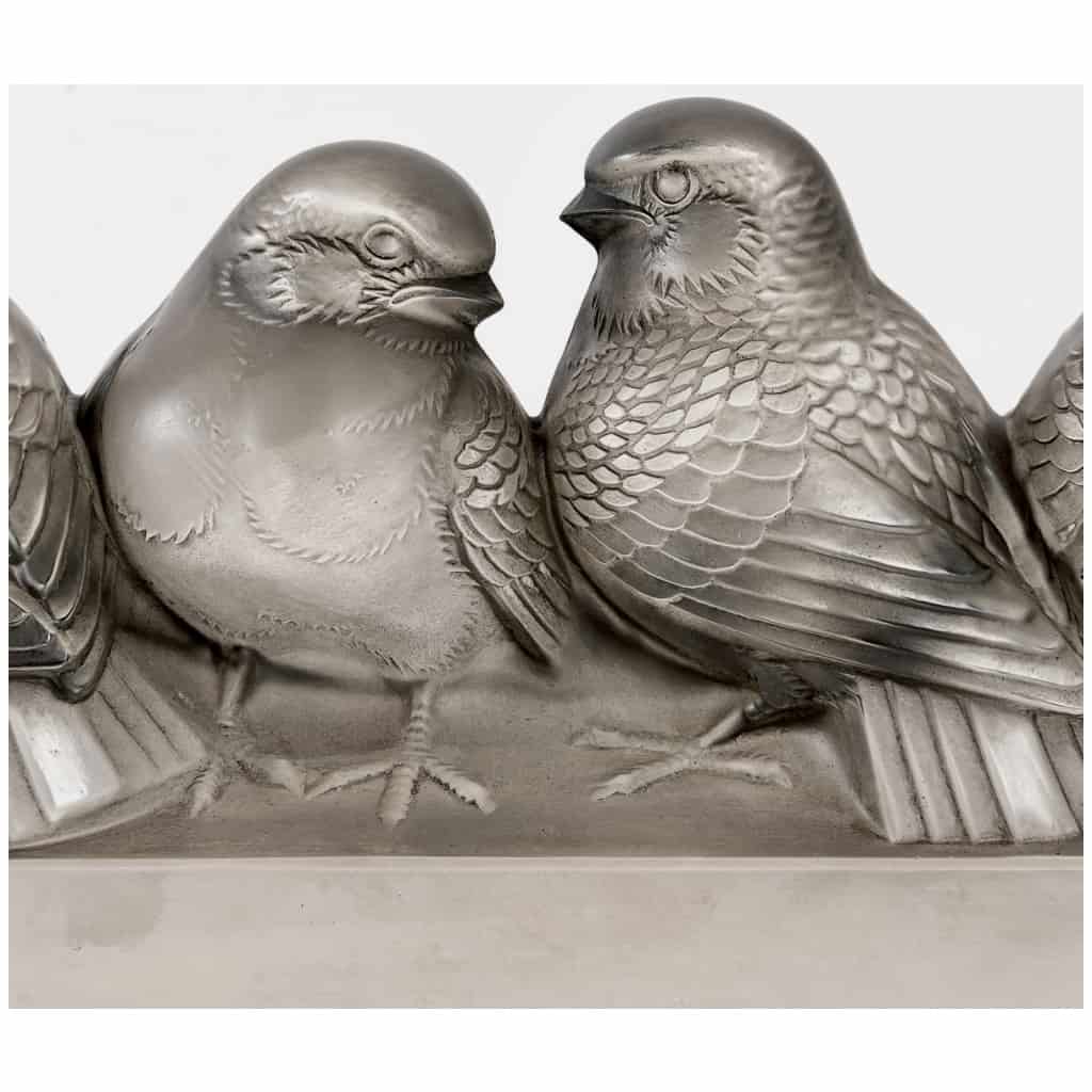 1933 René Lalique – Barre Groupe De Six Moineaux Verre Blanc Patiné Gris 7