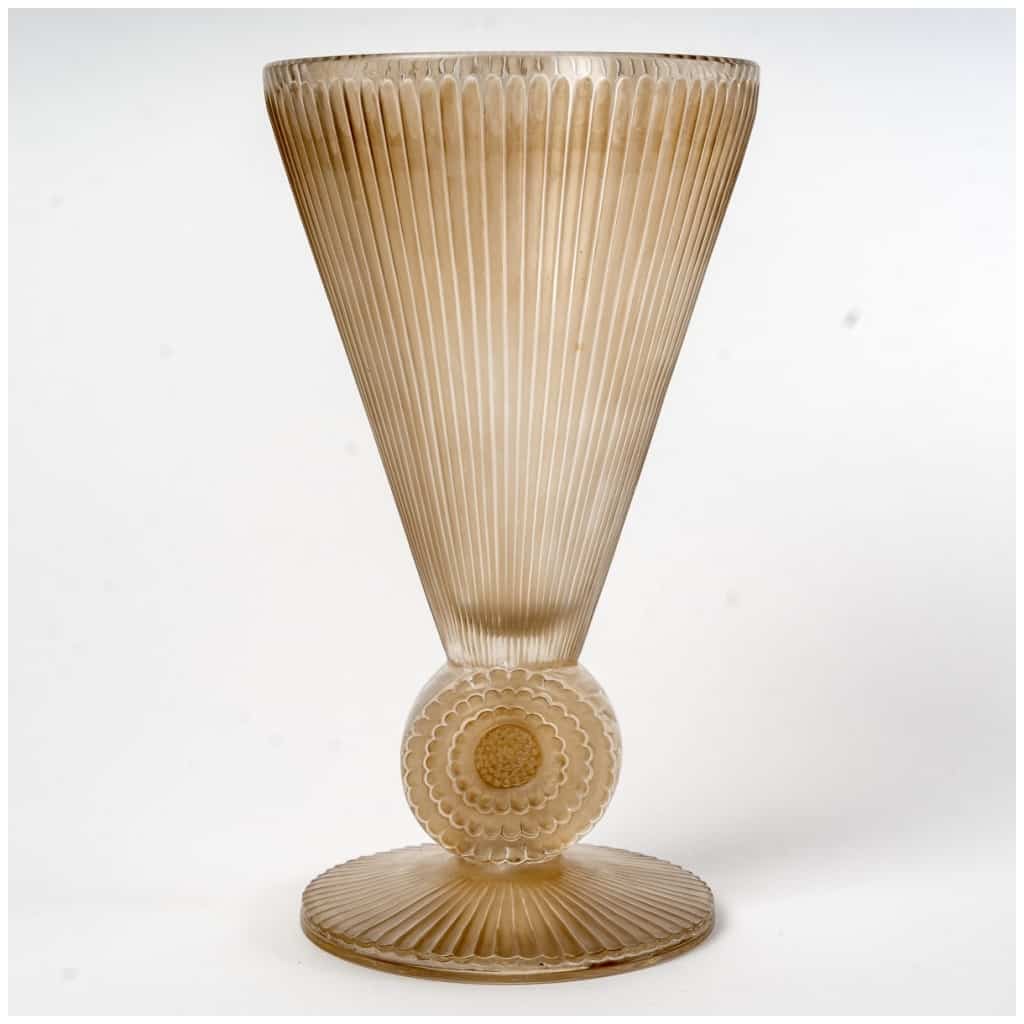 1931 René Lalique – Vase Pavot Verre Blanc Patiné Sépia 3