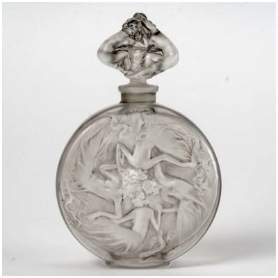 1912 René Lalique – Flacon Rosace Figurines Verre Blanc Patiné Gris