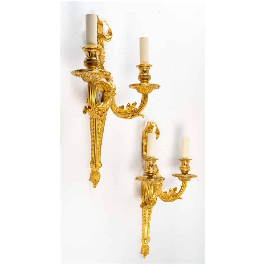 Paire d’appliques de style Louis XVI signées Henri Vian. 7