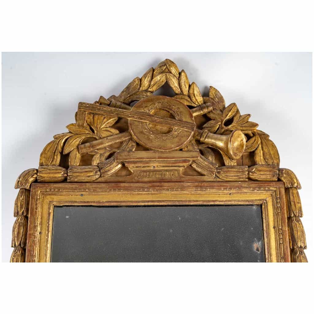Miroir En Bois Sculpté Doré d’époque Louis XVI 5