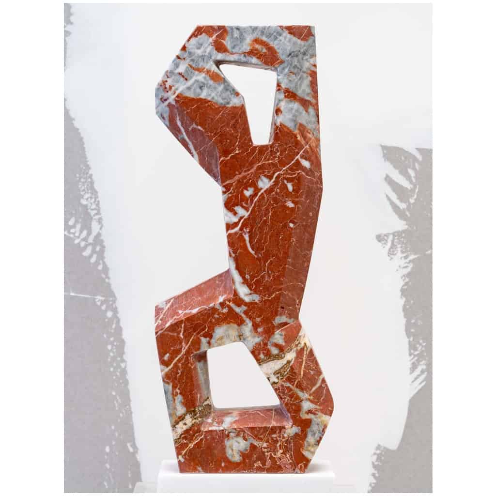 Sculpture en marbre rouge de SAVY 3