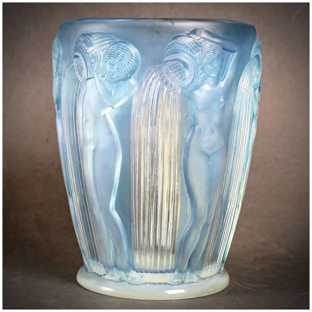 1926 René Lalique – Vase Danaïdes Verre Opalescent Patiné Bleu 4