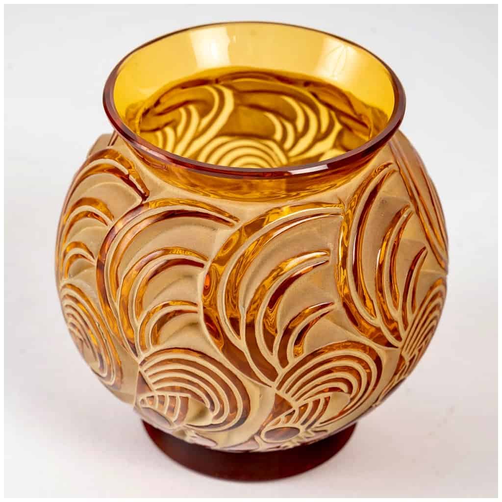1931 René Lalique – Vase Bresse Verre Jaune Ambre Patiné Vert Beige 7