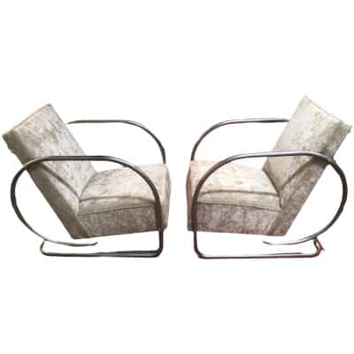 Paire De Fauteuils Modernistes Bauhaus En Acier Suspendu Et Velours