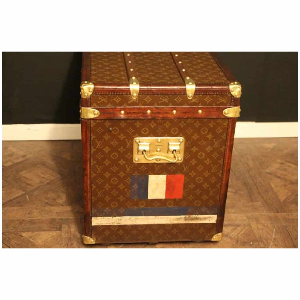 1920s Louis Vuitton trunk, Louis Vuitton hat trunk 12