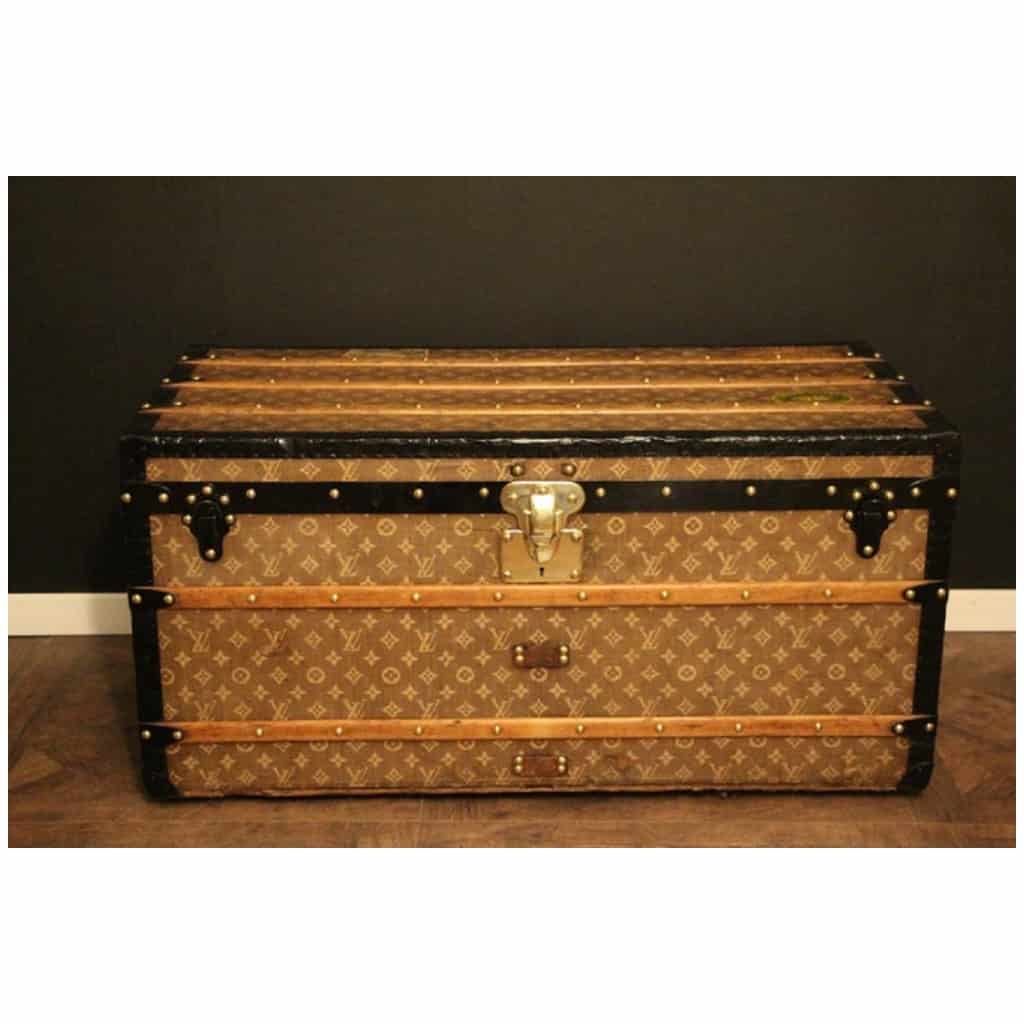 Malle Louis Vuitton en Toile Tissée, Malle Louis Vuitton ancienne 3