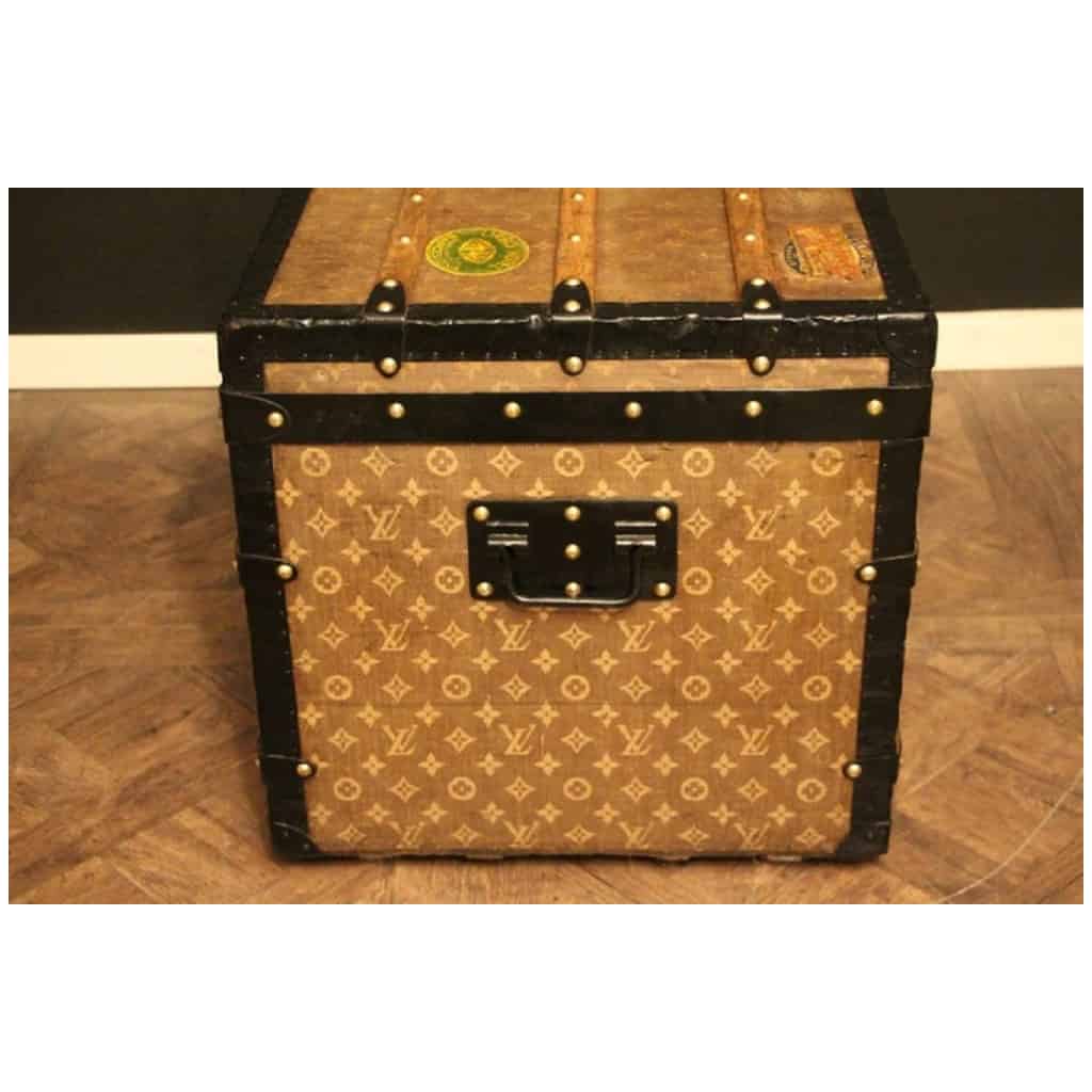 Malle Louis Vuitton en Toile Tissée, Malle Louis Vuitton ancienne 9