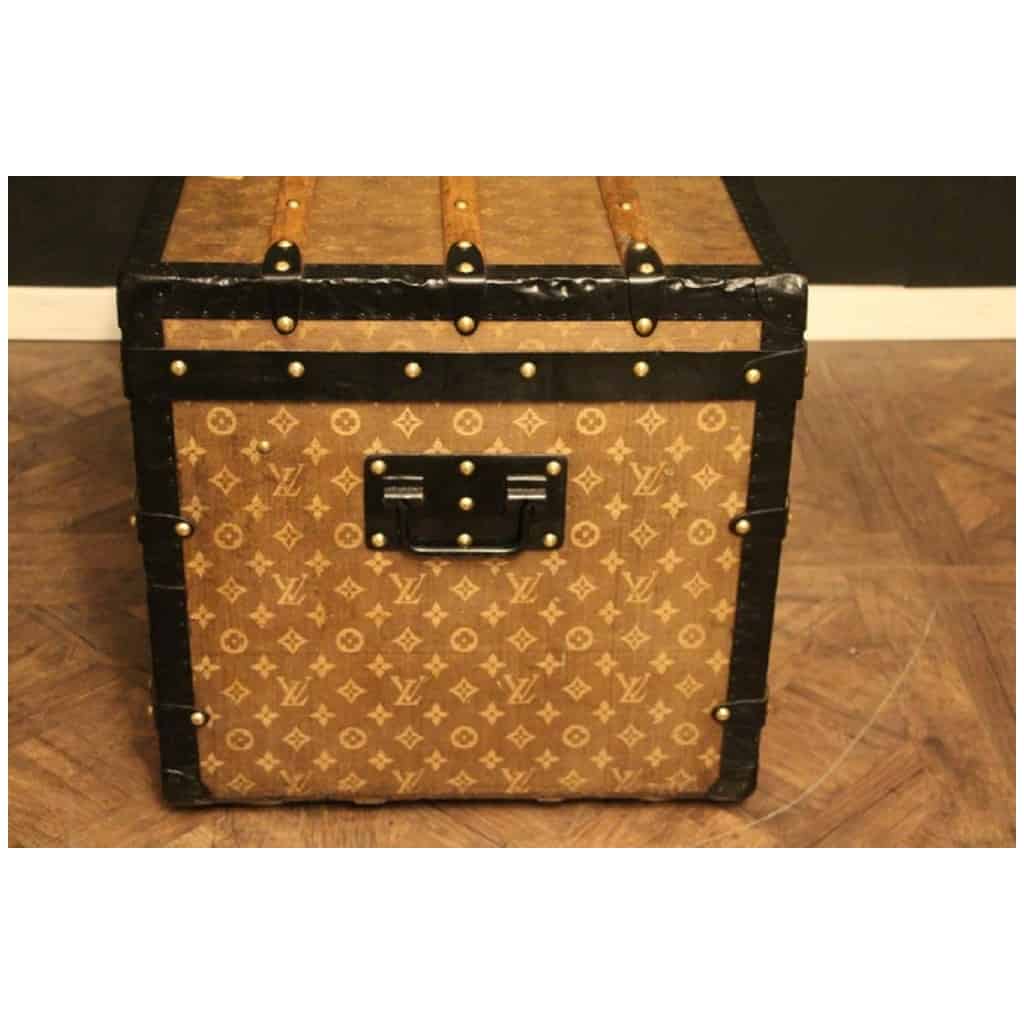 Malle Louis Vuitton en Toile Tissée, Malle Louis Vuitton ancienne 12
