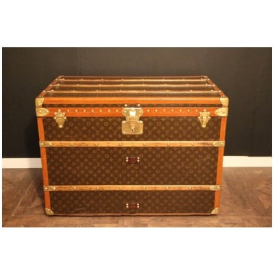Louis Vuitton trunk from the 1950s in monogram 90 cm