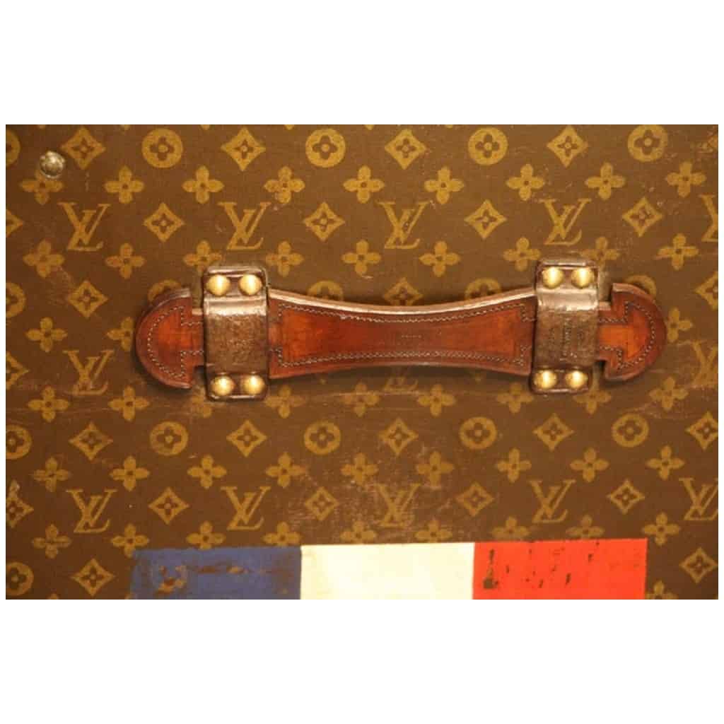 Malle Louis Vuitton des années 1950 en monogramme 90 cm 11