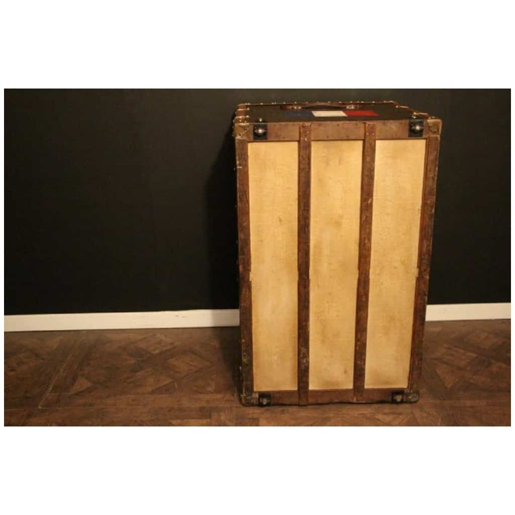 Malle Louis Vuitton des années 1950 en monogramme 90 cm 14