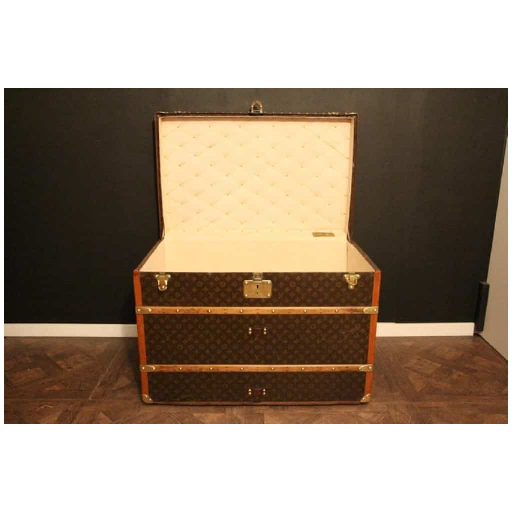 Malle Louis Vuitton des années 1950 en monogramme 90 cm 20
