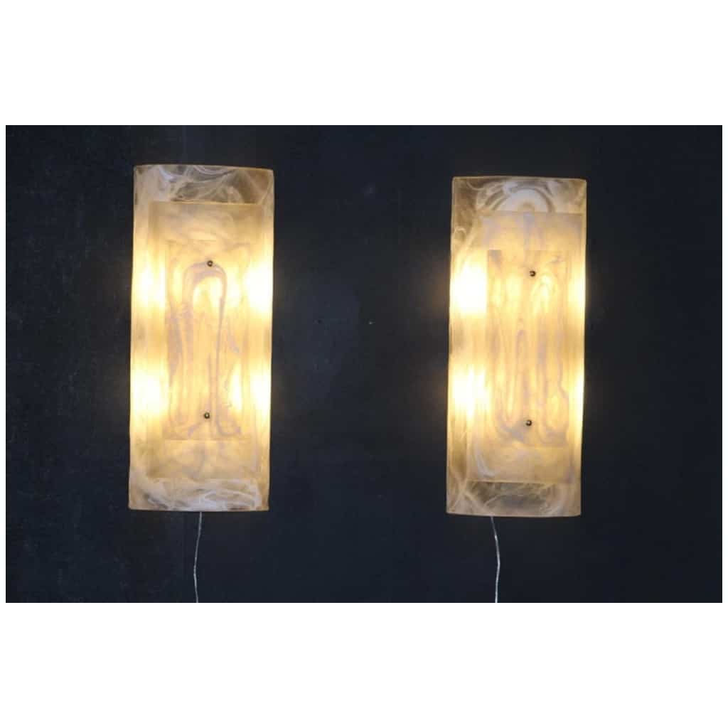 Pair of Large Murano Glass Sconces with Alabaster Decor 4