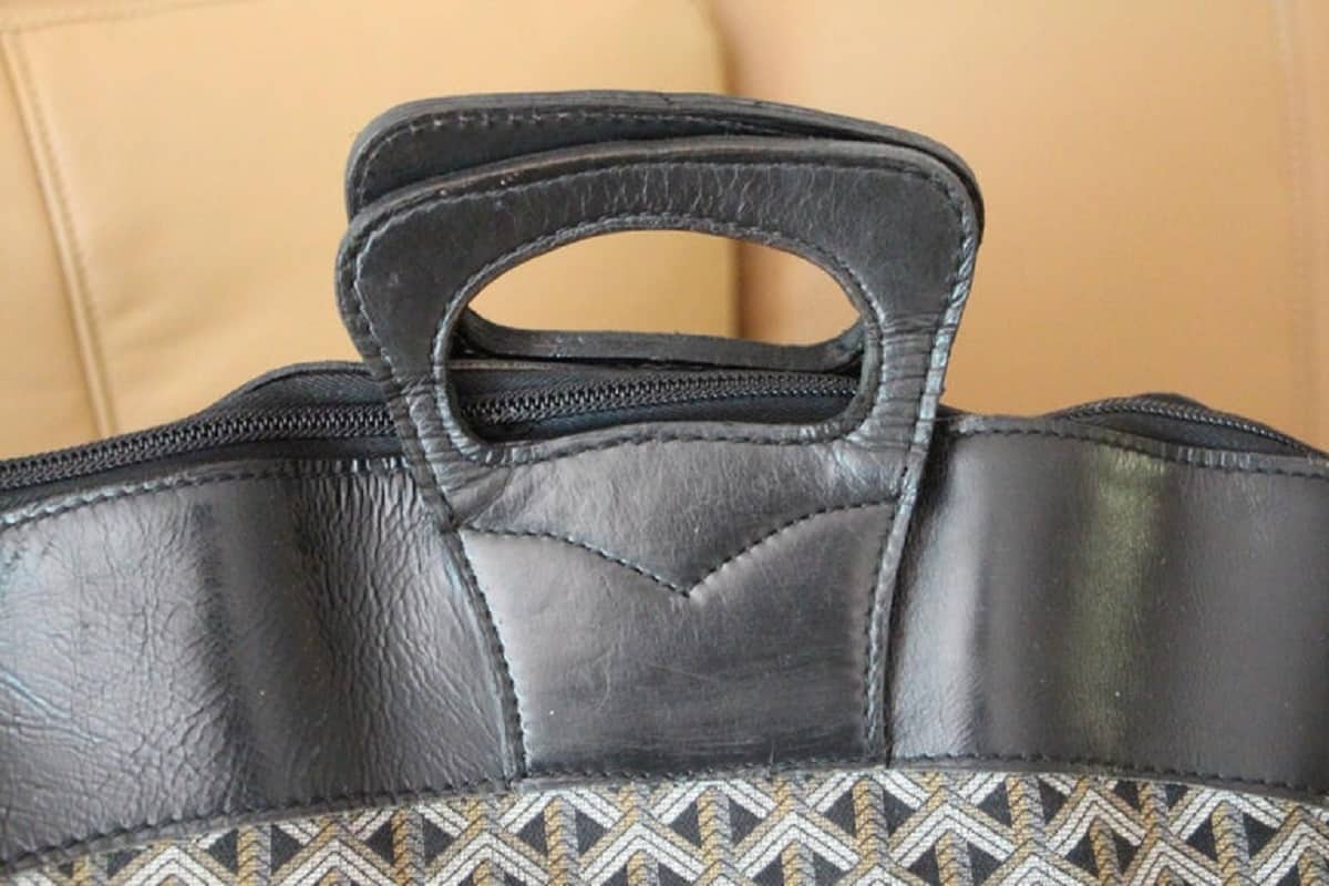 Louis Vuitton Quilted Bag - 20 For Sale on 1stDibs
