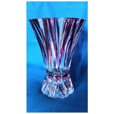 beau vase en cristal Saint Louis de couleur en parfait état