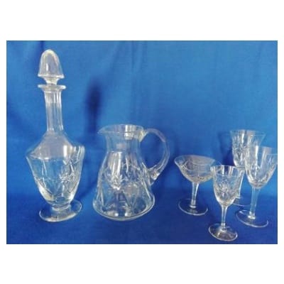 service of 48 glasses and water jug ​​and decanter in Lorraine crystal (price for 50 pieces)