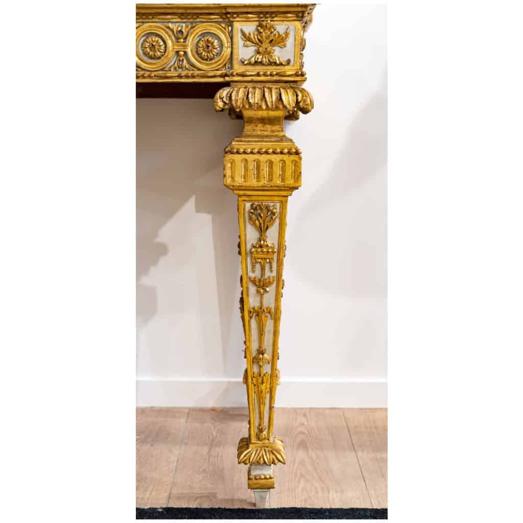Exceptional console with four legs in carved and gilded wood, Louis period XVI, Italy, Genoa 9