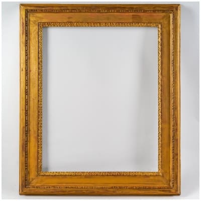 Carved and gilded wooden frame from the Louis period XVI