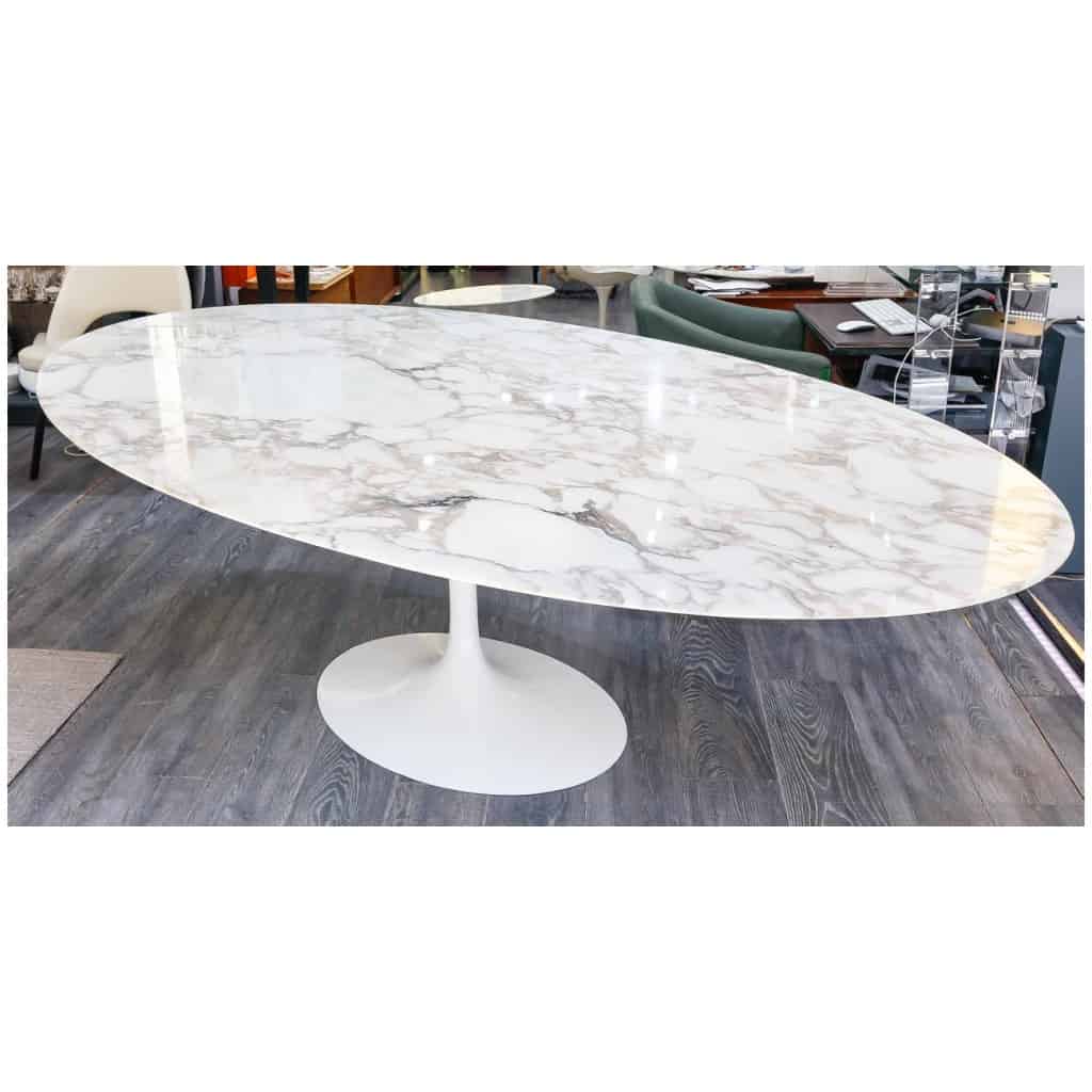 Saarinen & Knoll International: Table « tulipe », marbre Calacatta oro et rilsan blanc 244 cm 4