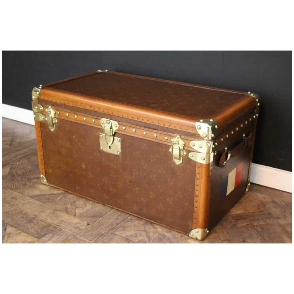 1930s shoe trunk in brown canvas, Trunk “Au Touriste” 3
