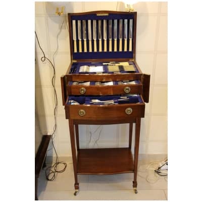 Meuble de rangement à couverts sur pied en canteen de Walker and Hall Sheffield