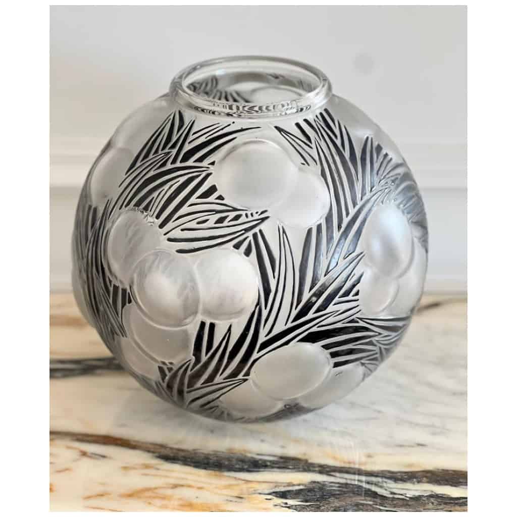 René Lalique: “Oranges” Frosted Enameled Glass Vase 5