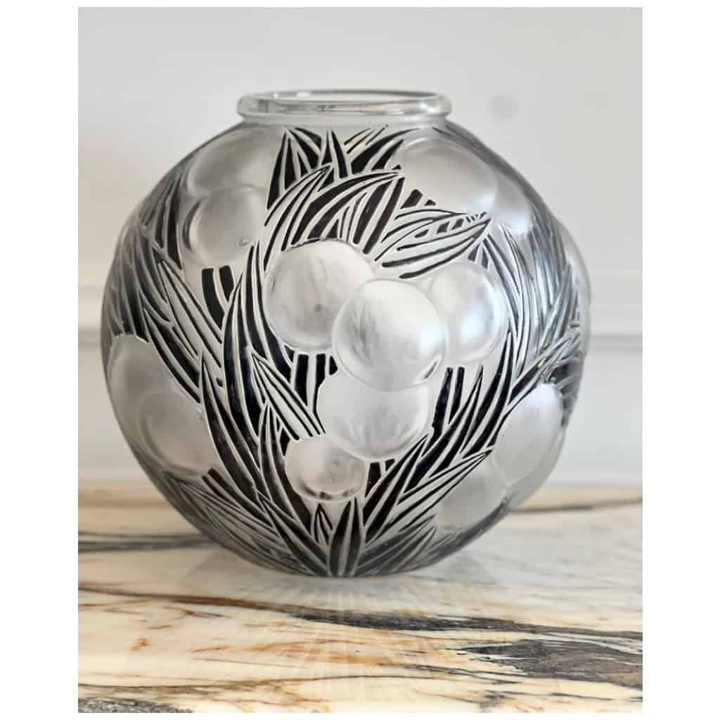 René Lalique: “Oranges” Frosted Enameled Glass Vase 9
