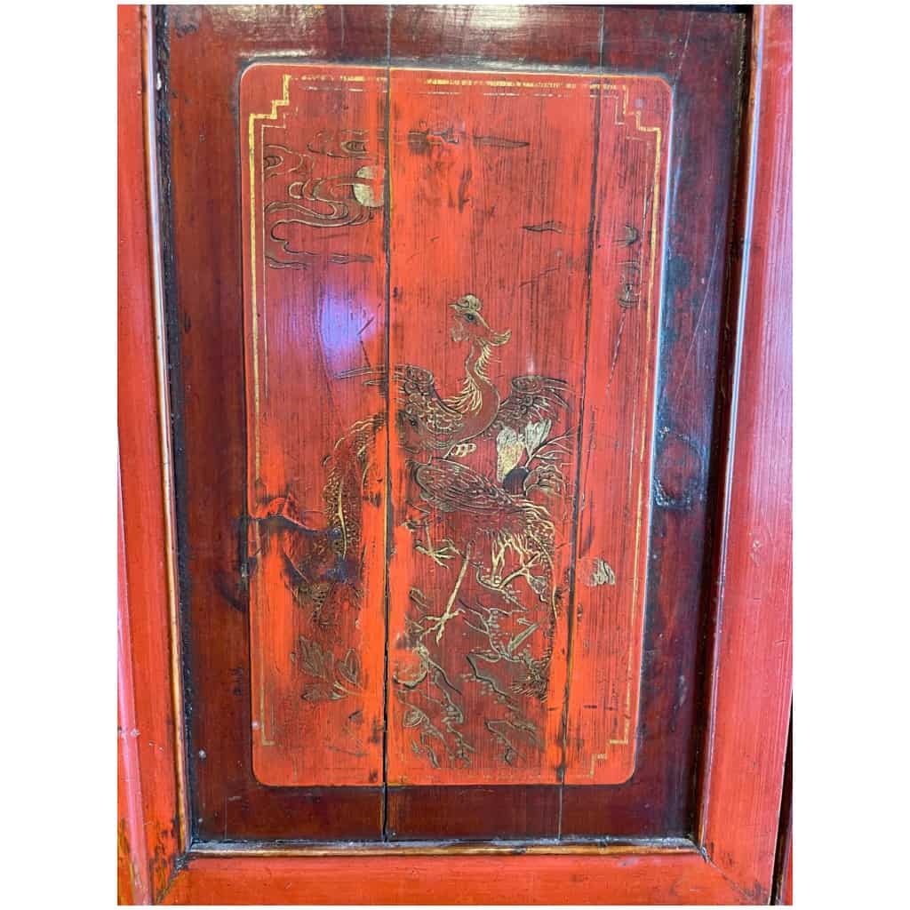 Antique Chinese cabinet showing polychrome life scenes 12