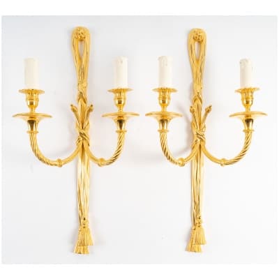 Paire d’appliques de style Louis XVI.