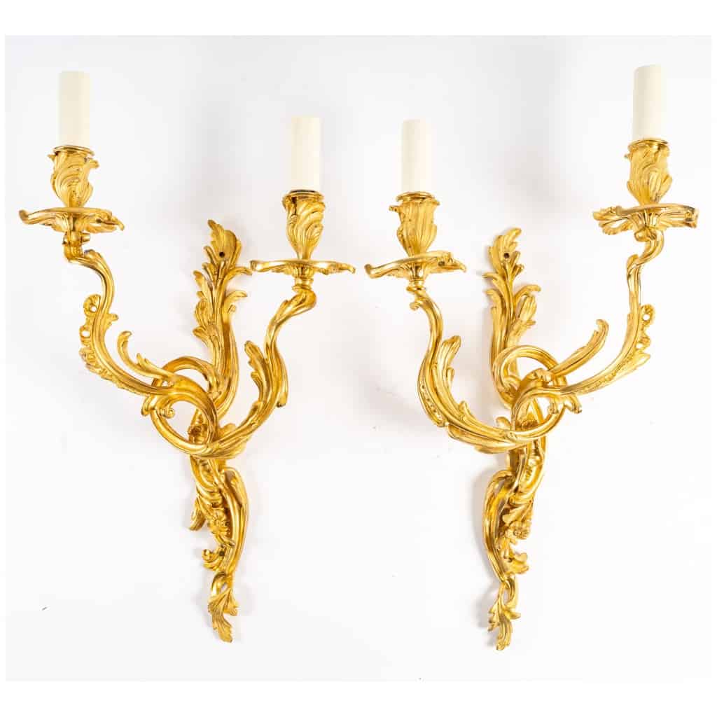 Pair of Louis XV style sconces from the Napoleon III period (1851 - 1870). 3