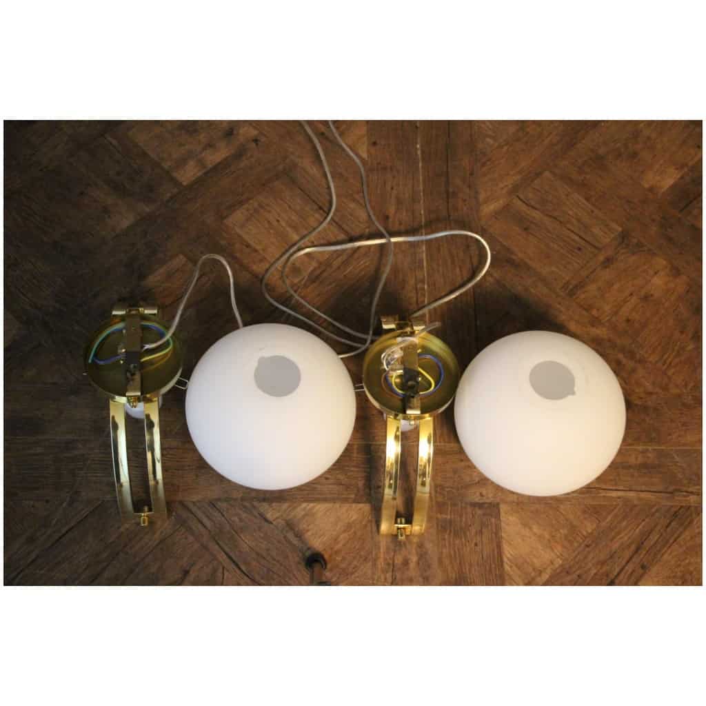 Paire de globes modernes en laiton et verre de Murano blanc, style Stilnovo 9