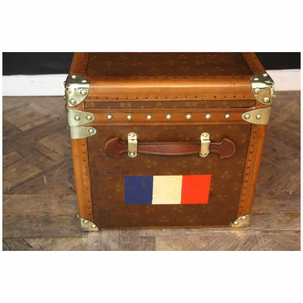 1930s shoe trunk in brown canvas, Trunk “Au Touriste” 9