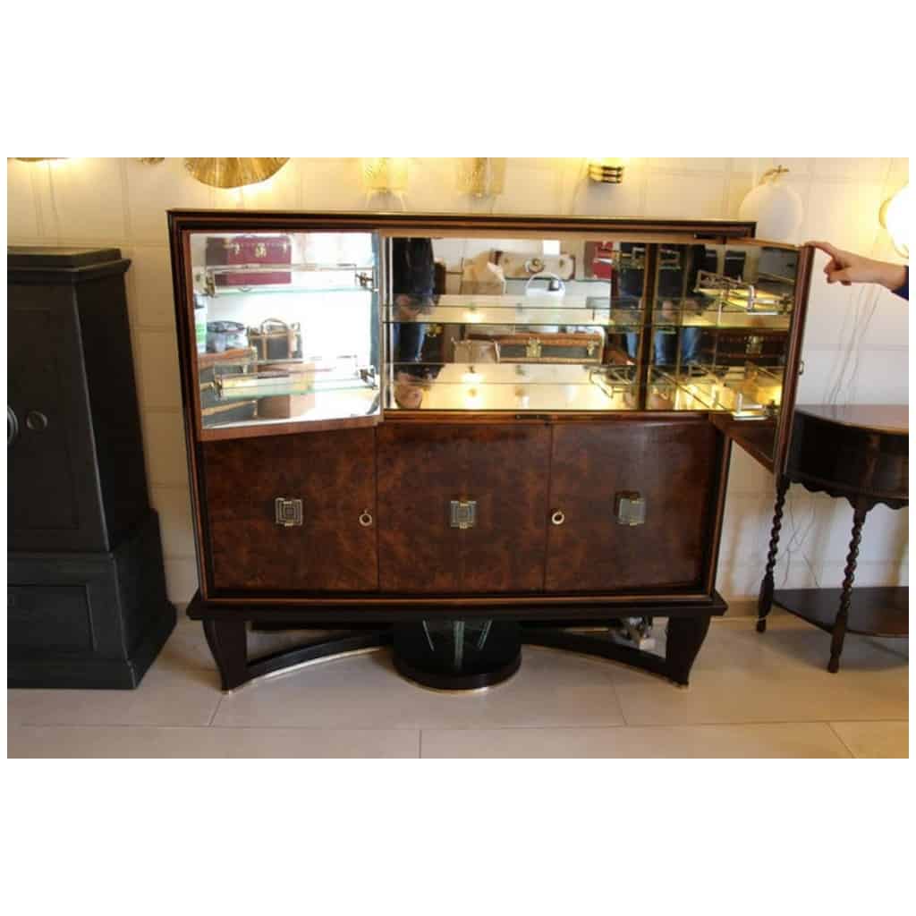 Mid-Century Art Deco Bar Cabinet in the style of Borsani and Fontana Arte 11