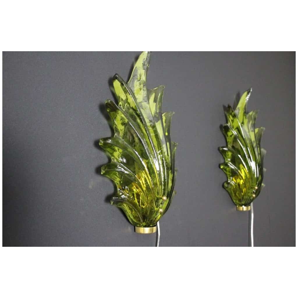 Pair of Barovier style sconces in olive green Murano glass with leaves and brass 5