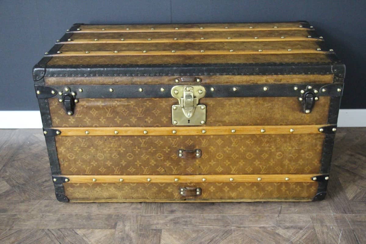Louis Vuitton woven canvas trunk, Louis Vuitton Steamer trunk 90 cm - Les  Puces de Paris Saint-Ouen