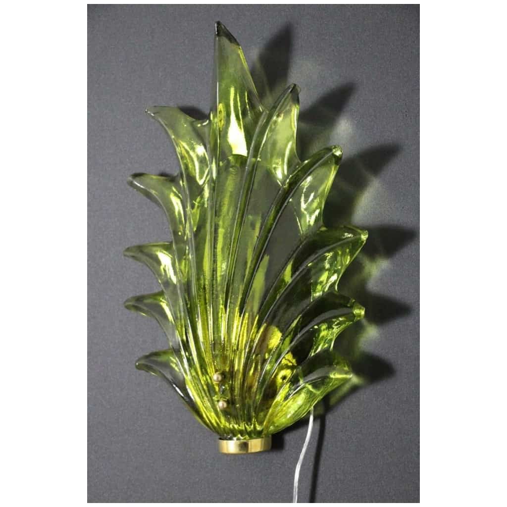 Pair of Barovier style sconces in olive green Murano glass with leaves and brass 10